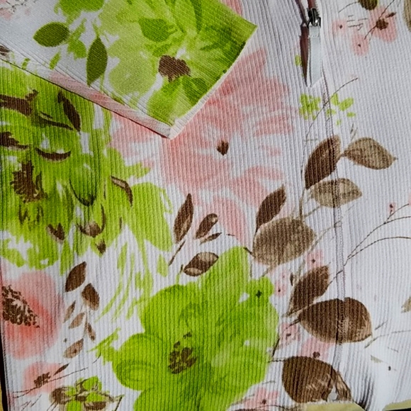 Liz clairborne pale pink, green and peach zip up cardigan, size large petite. - Picture 3 of 5